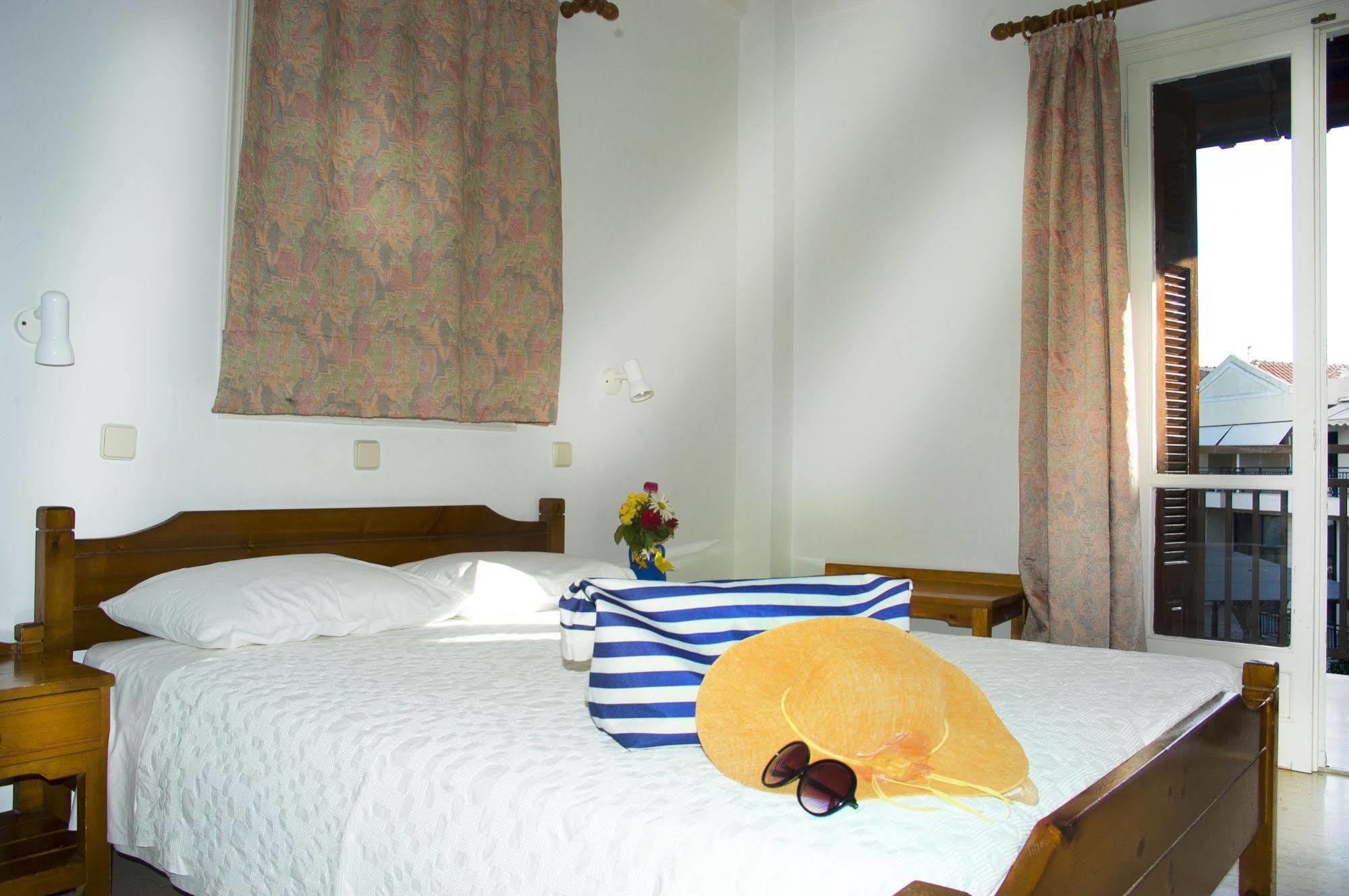 Hotel Giota Methoni  Bagian luar foto